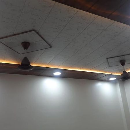 Golden Guest House Ujjain Exterior foto